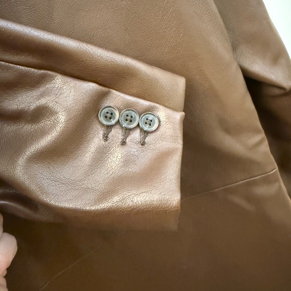 NWT A&F Vegan Leather Blazer in Chocolate Brown, NEW WITH TAGS! - Picture 7 of 9